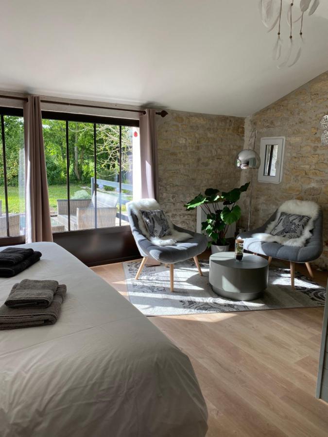 Bed and Breakfast La Chaumeauniere Aigrefeuille-dʼAunis Exteriér fotografie
