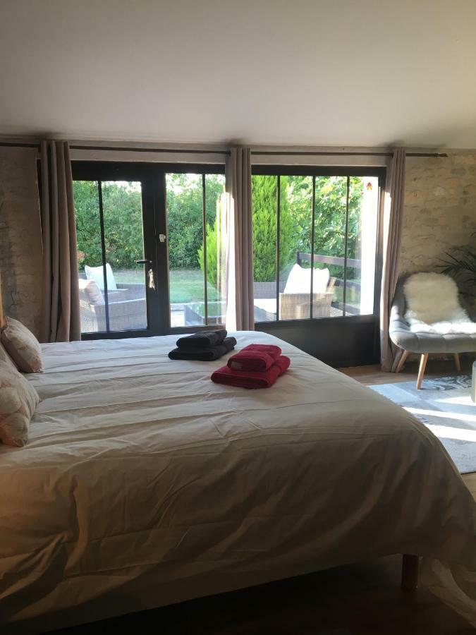 Bed and Breakfast La Chaumeauniere Aigrefeuille-dʼAunis Exteriér fotografie